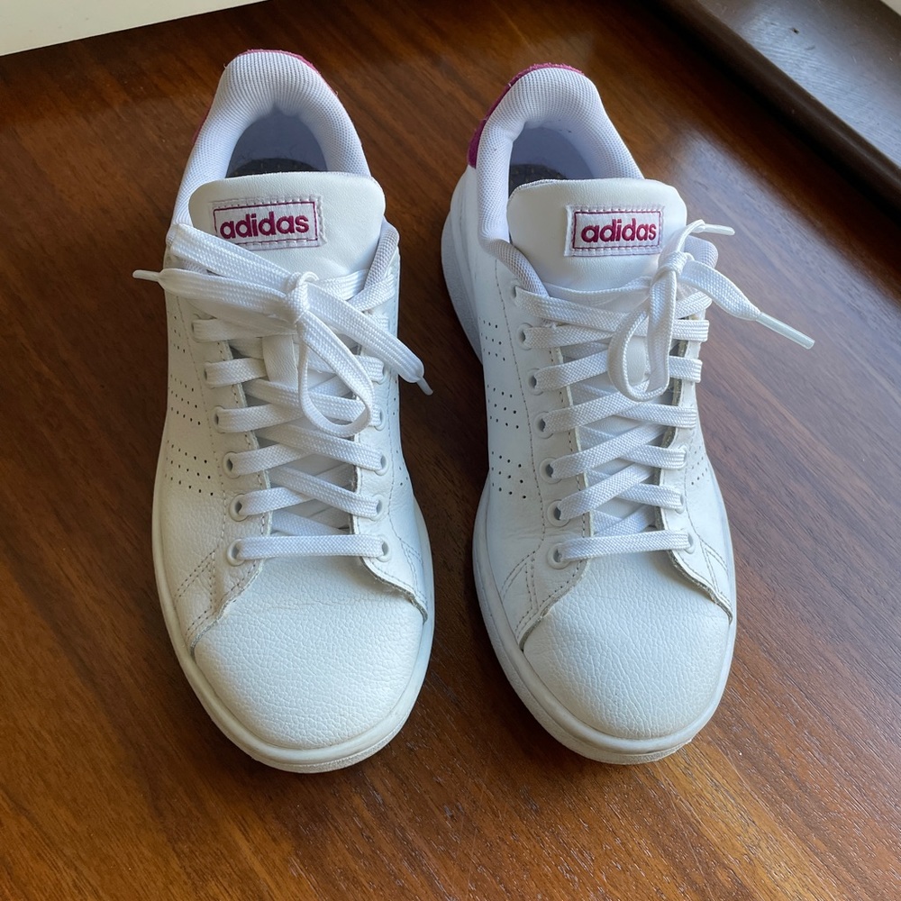 Adidas - White with Burgundy sneaker - 6.5